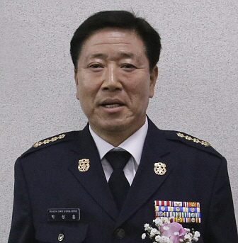 박성홍.png